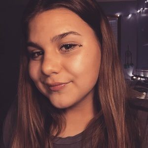 Meet your Posher, Anneli